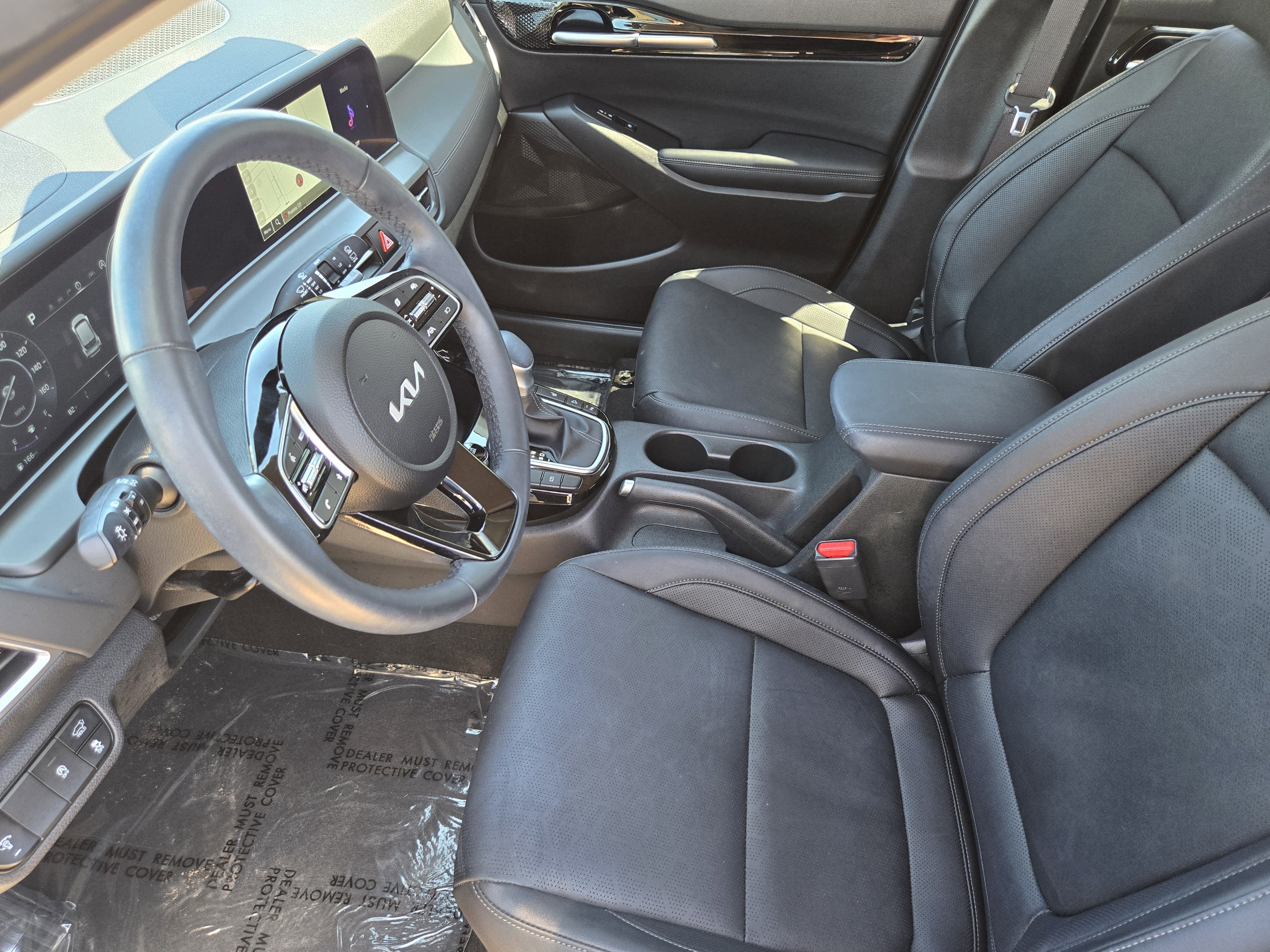 Used 2025 Kia Seltos EX image 8