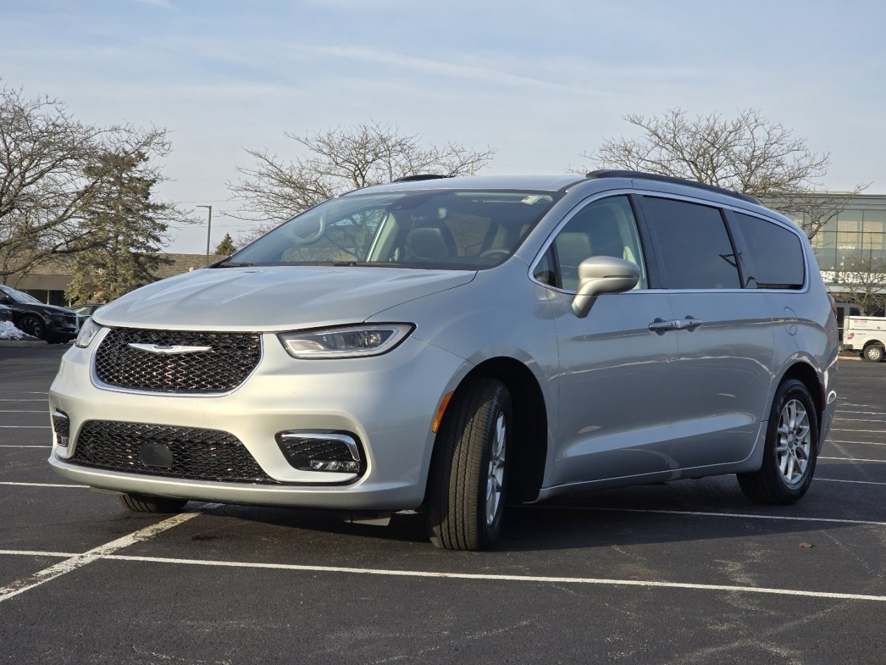 Used 2022 Chrysler Pacifica Touring-L image 12