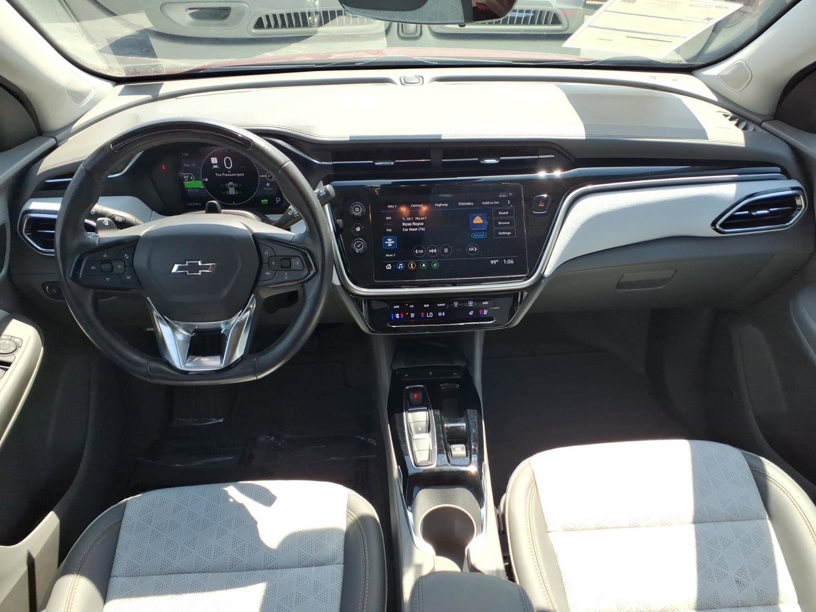 Used 2022 Chevrolet Bolt EUV Premier w/ Launch Edition FWD image 12