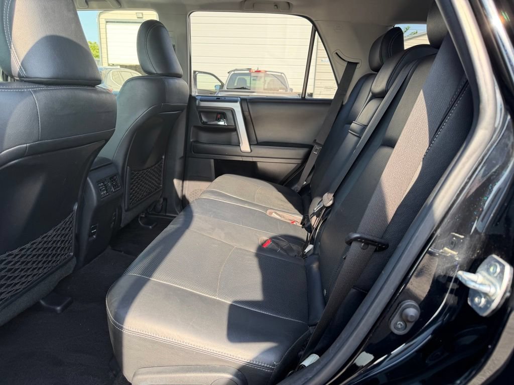 Used 2017 Toyota 4Runner Limited AWD/4WD image 32