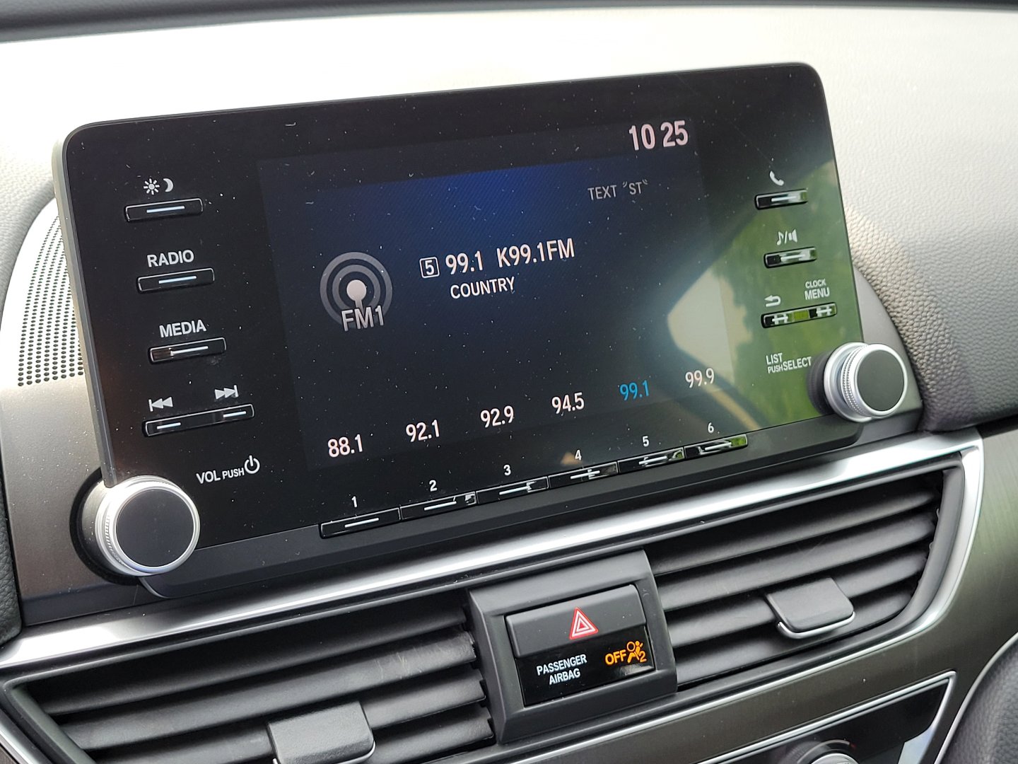 Certified 2018 Honda Accord LX image 25