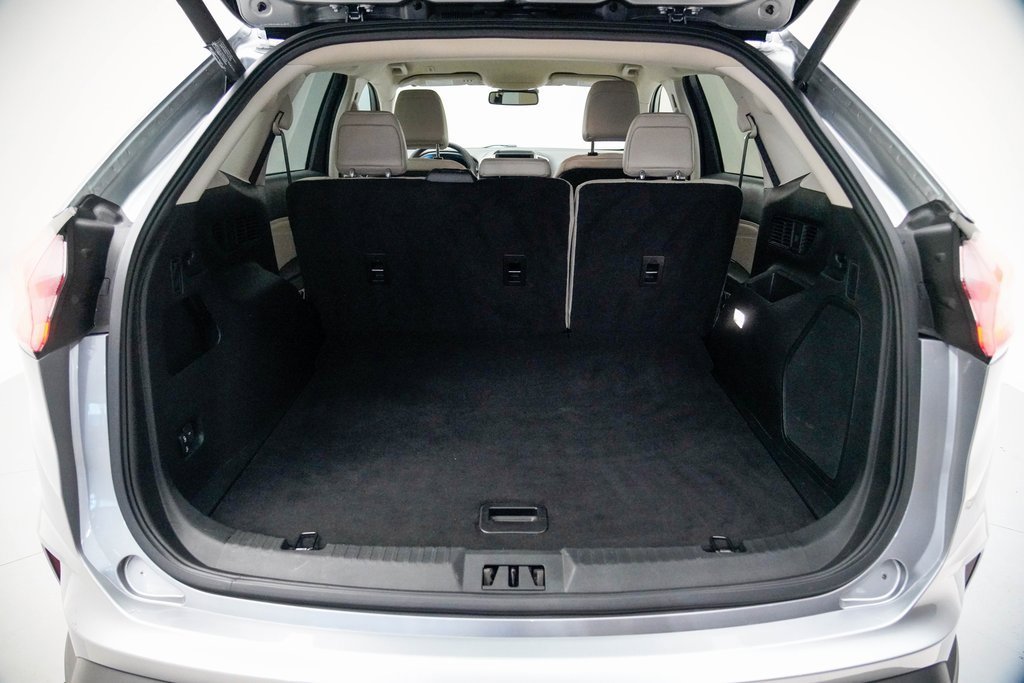 Used 2022 Ford Edge Titanium image 12
