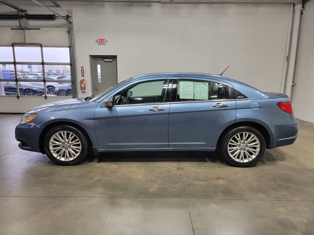 Used 2011 Chrysler 200 Limited image 8