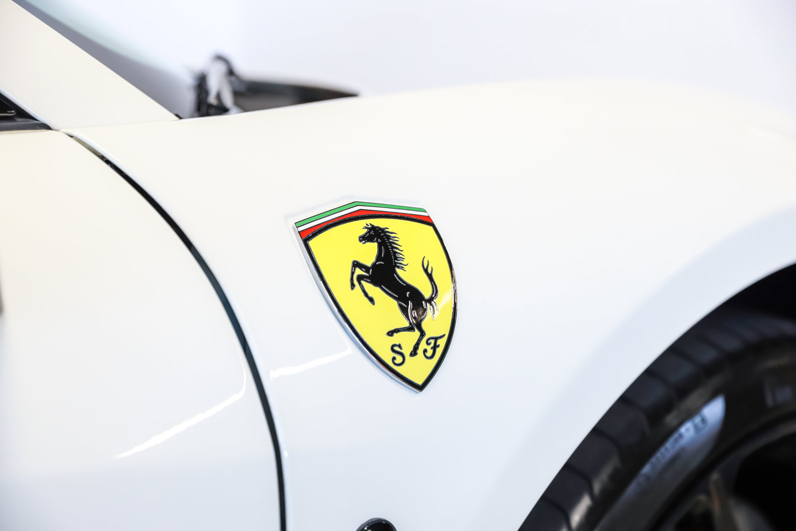 Used 2013 Ferrari 458 Spider RWD image 27
