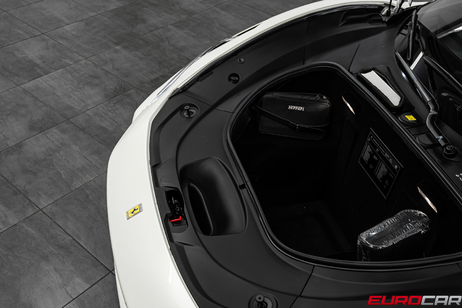 Used 2023 Ferrari F8 Tributo RWD image 12