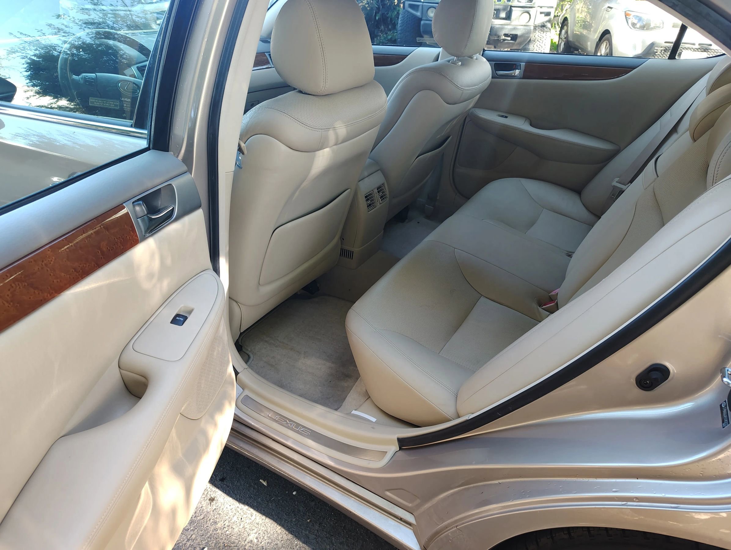 Used 2005 Lexus ES 330 image 11