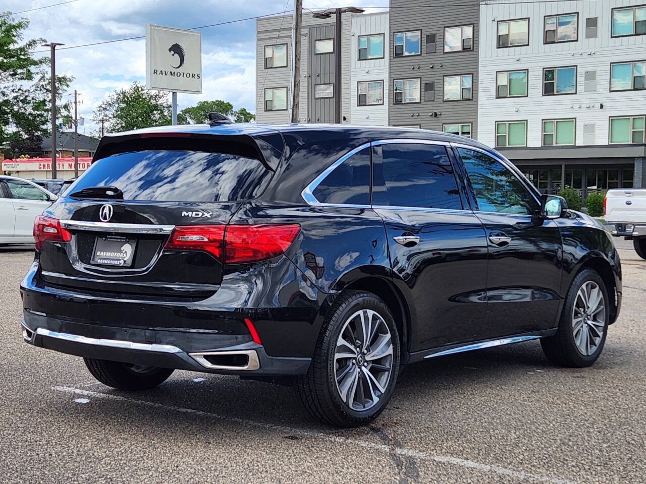 Used 2019 Acura MDX w/ Technology Package AWD/4WD image 9
