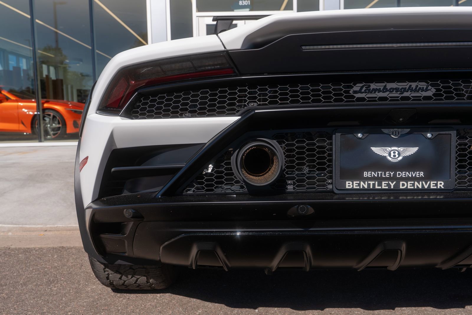 Used 2024 Lamborghini Huracan Sterrato image 18
