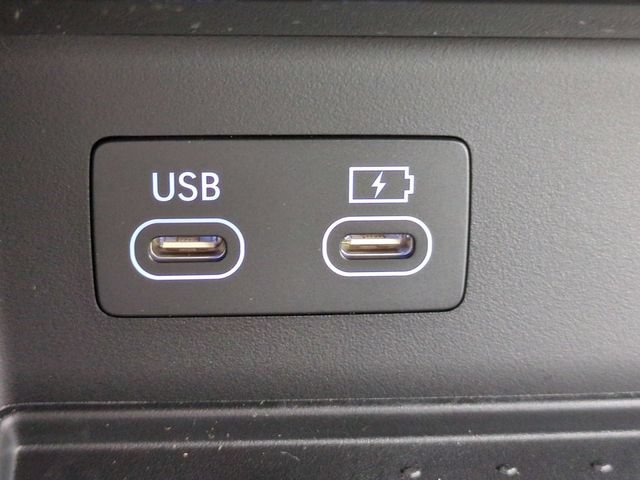 Used 2025 Genesis GV80 2.5T Standard AWD/4WD image 18