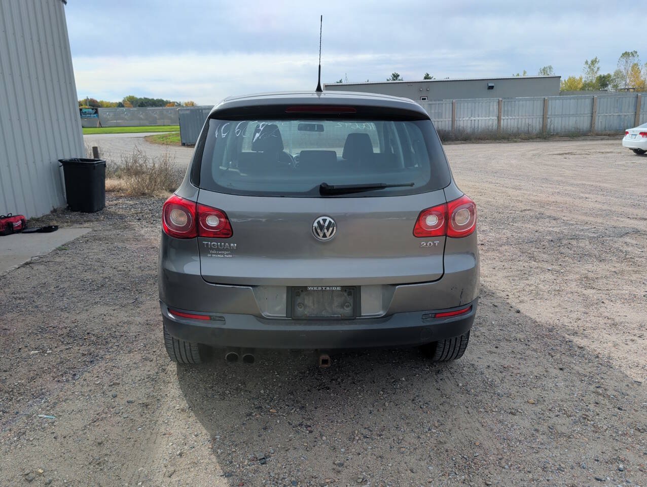Used 2011 Volkswagen Tiguan S FWD image 4