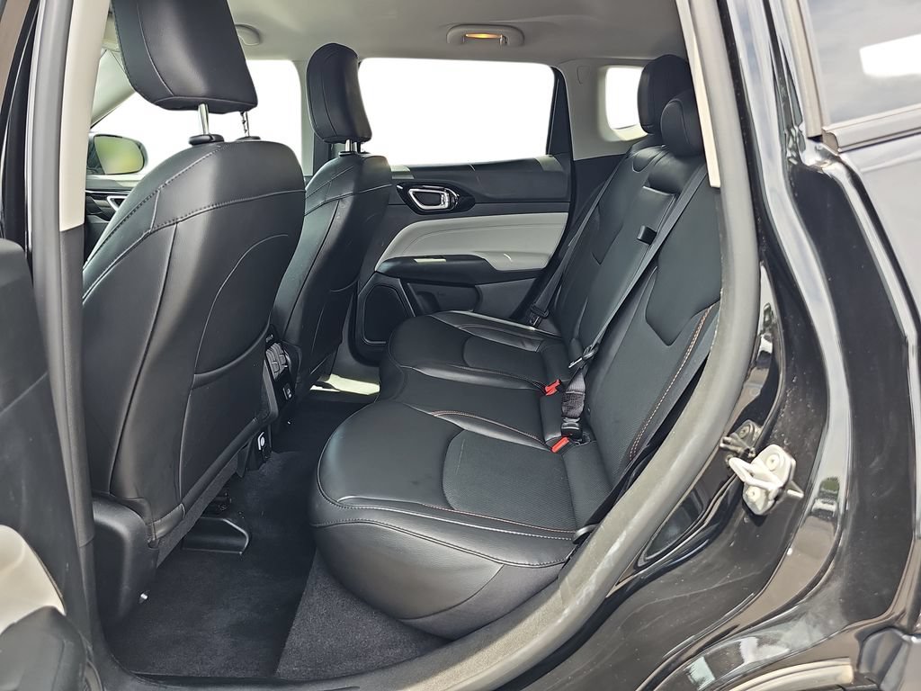 Used 2022 Jeep Compass Limited AWD/4WD image 14