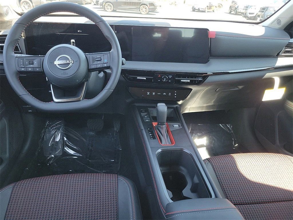 New 2026 Nissan Kicks SR FWD image 11