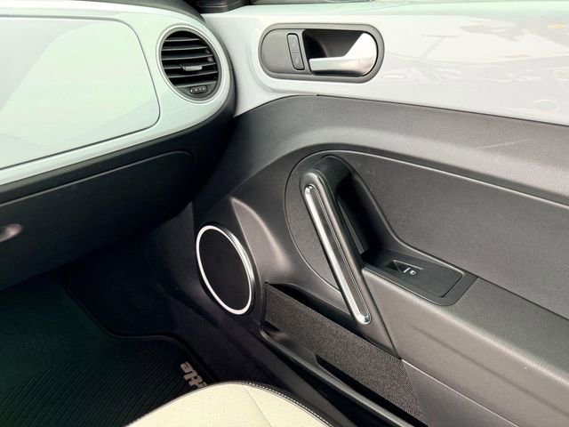 Used 2017 Volkswagen Beetle 1.8T SE image 24