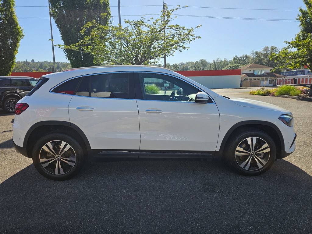 Used 2025 Mercedes-Benz GLA 250 image 4