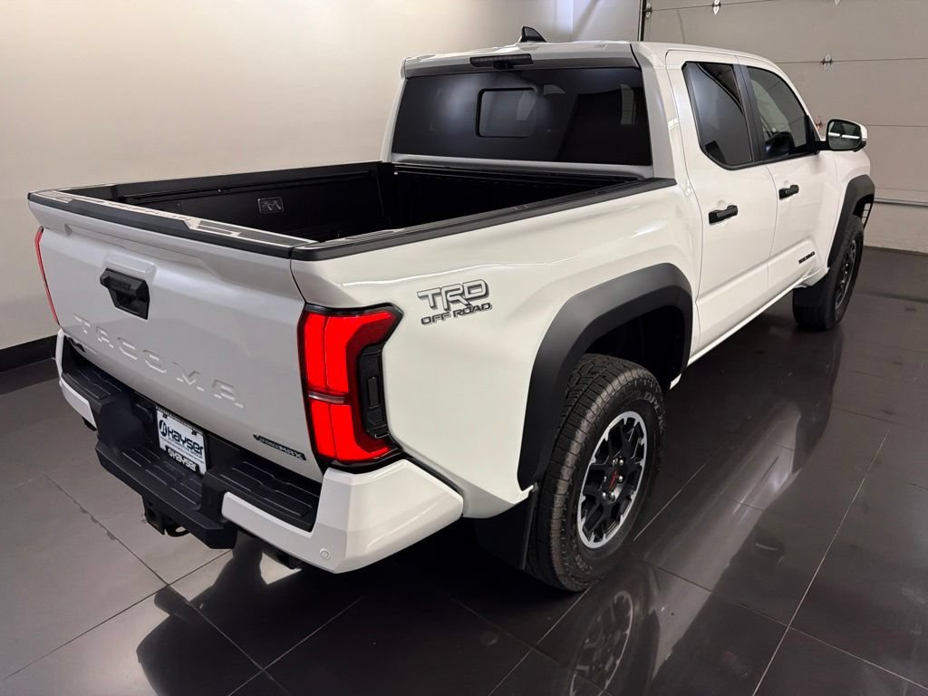 Used 2024 Toyota Tacoma TRD Off-Road w/ TRD Off Road Premium Package AWD/4WD image 6