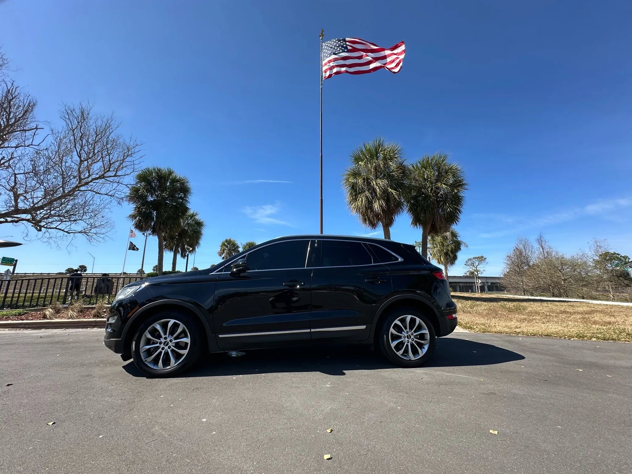 Used 2017 Lincoln MKC Select image 29