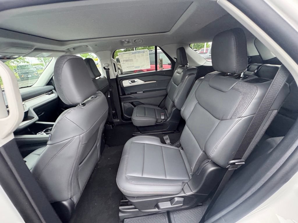 New 2026 Ford Explorer Active w/ Active Comfort Package AWD/4WD image 11