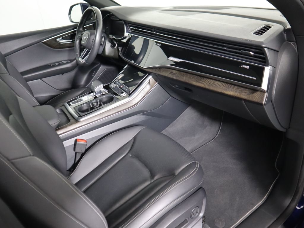 Used 2020 Audi Q8 Premium Plus image 18
