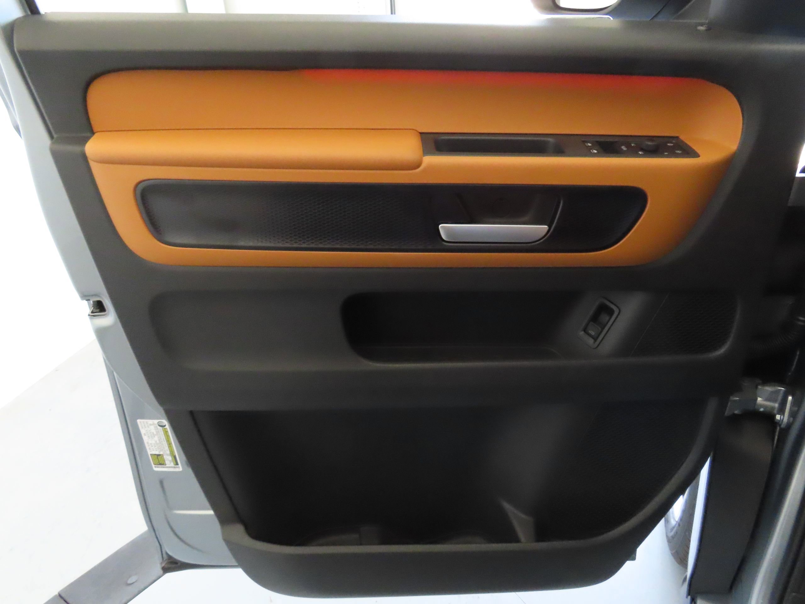 New 2025 Volkswagen ID. Buzz Pro S image 11