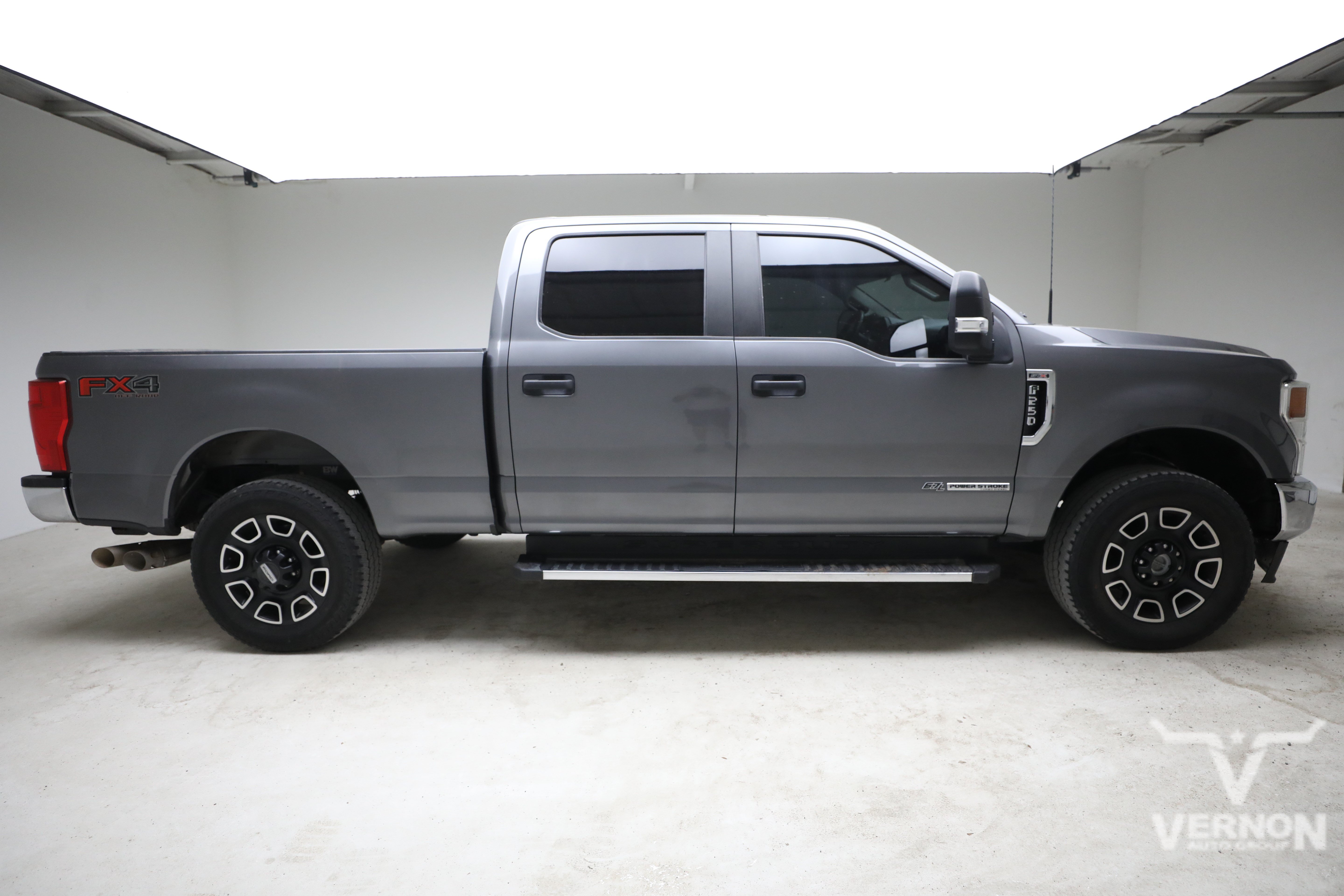 Used 2022 Ford F250 XL w/ STX Appearance Package AWD/4WD image 5