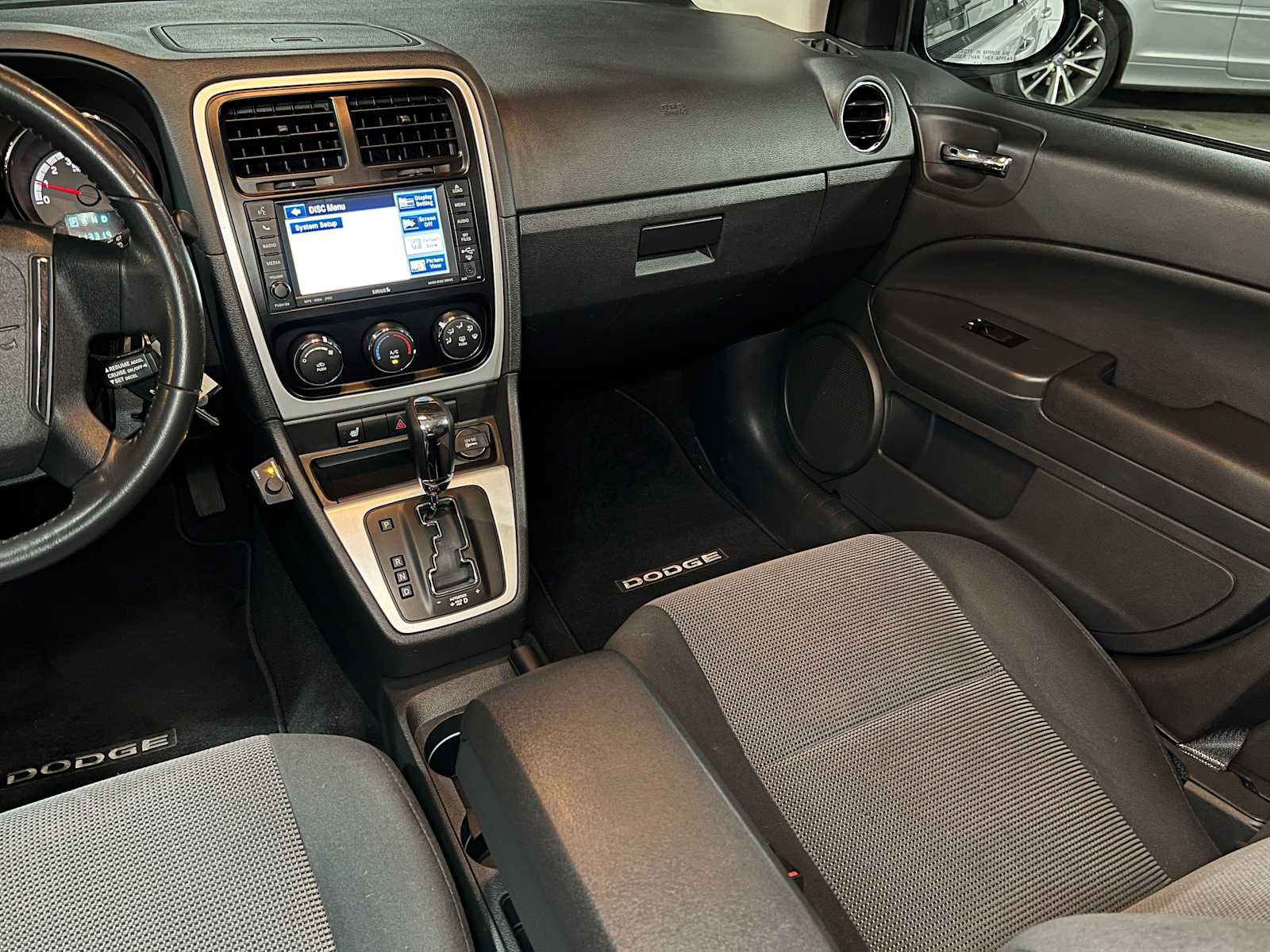 Used 2010 Dodge Caliber Heat w/ Premium Sound Group FWD image 32
