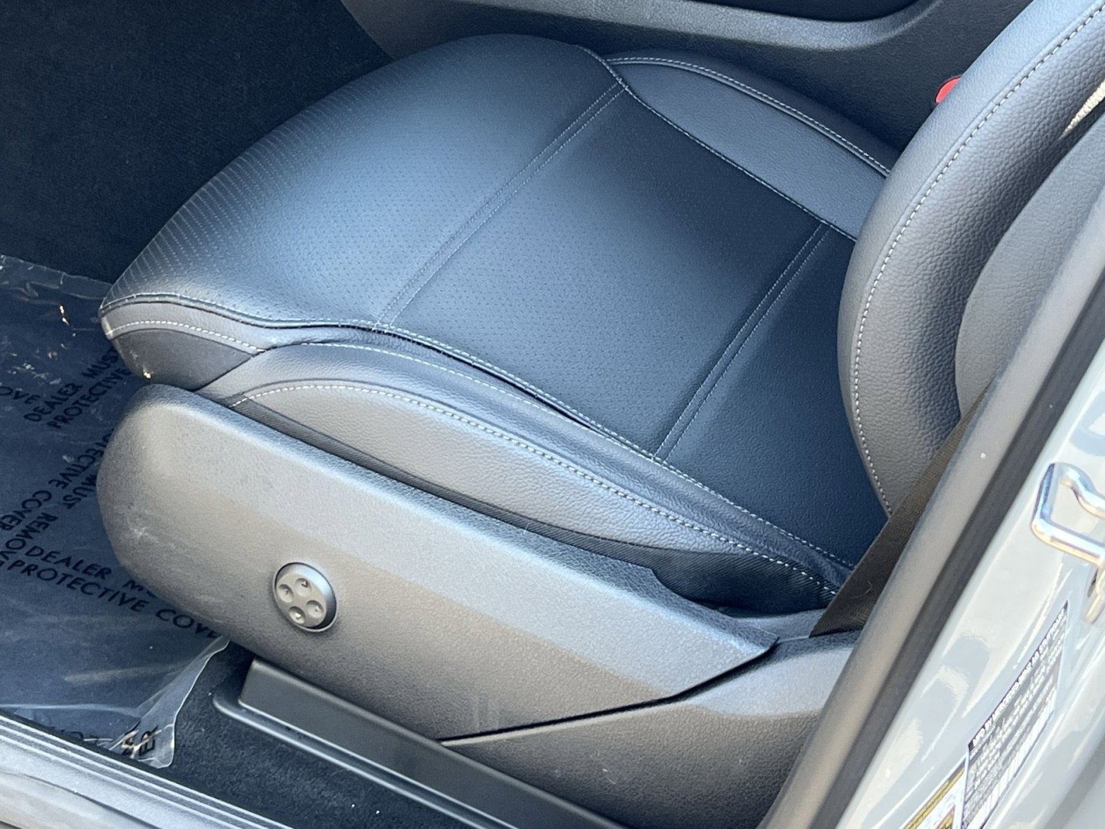 Used 2026 Mercedes-Benz GLC 300 4MATIC image 12