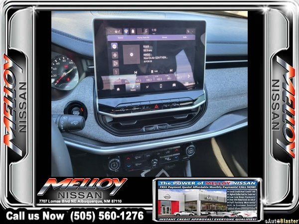 Used 2023 Jeep Compass Latitude w/ Sun and Sound Group image 17