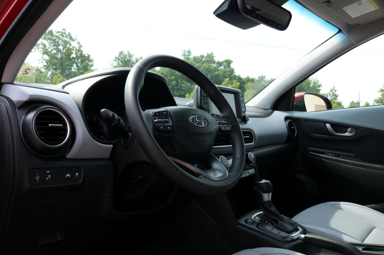 Used 2021 Hyundai Kona Limited w/ Winter Weather Package image 22