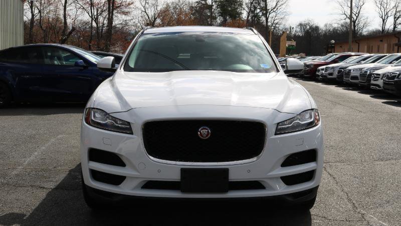 Used 2018 Jaguar F-PACE Prestige image 2