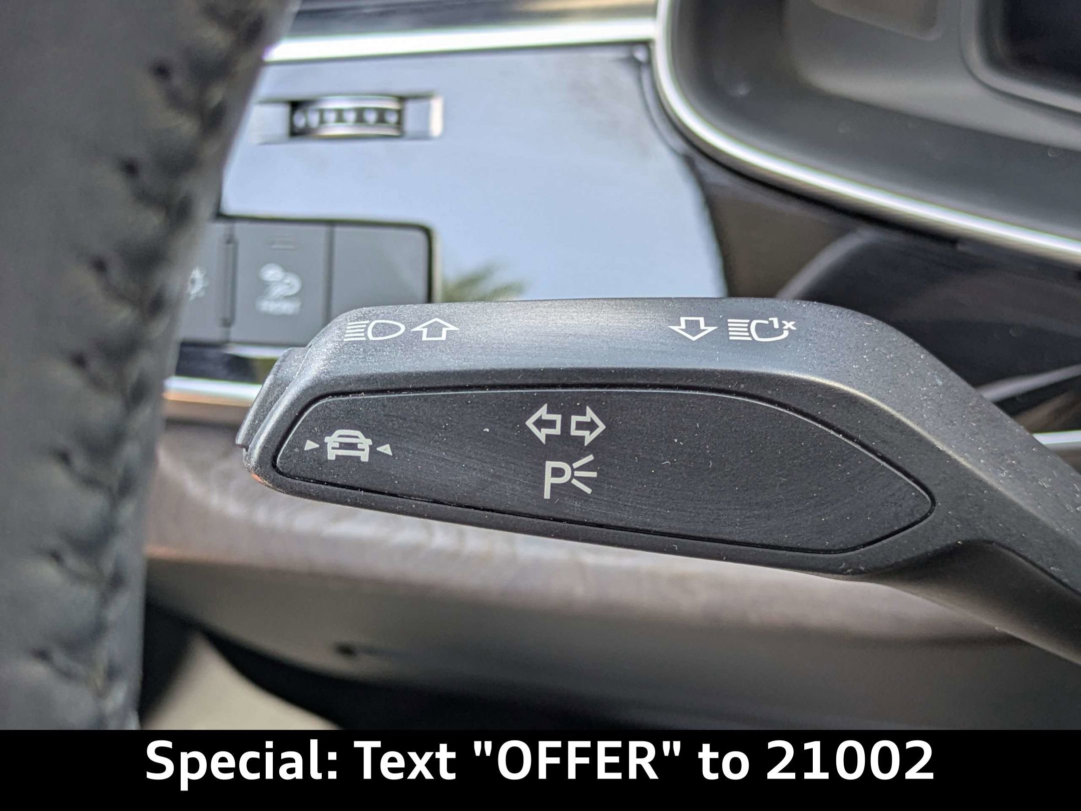 Used 2020 Audi Q8 Premium Plus image 32