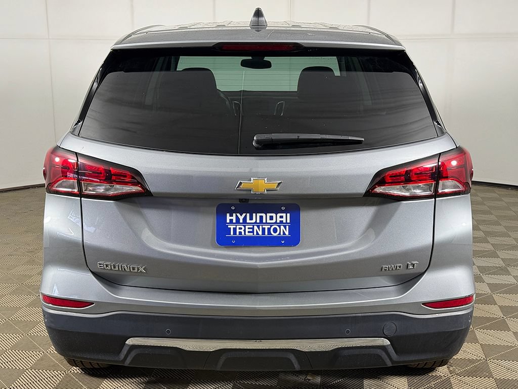 Used 2023 Chevrolet Equinox LT AWD/4WD image 12