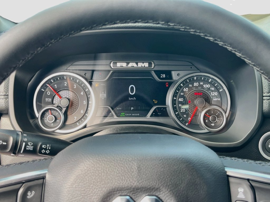 New 2026 RAM 1500 Laramie AWD/4WD image 12