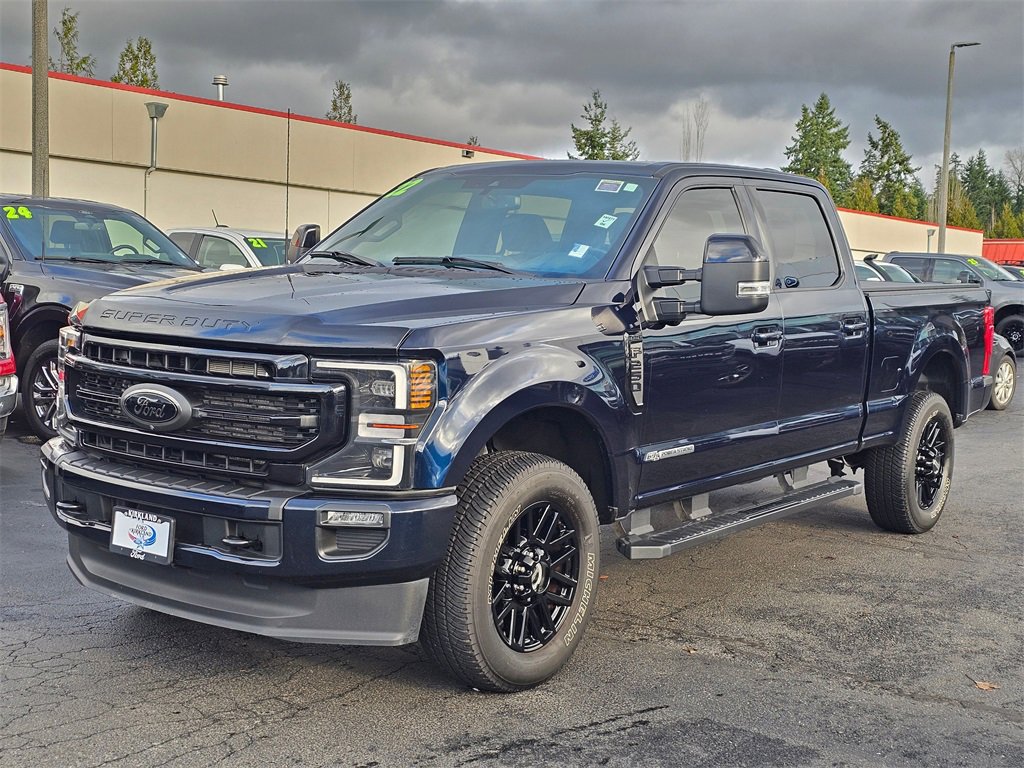 Used 2022 Ford F250 Lariat w/ Black Appearance Package image 3