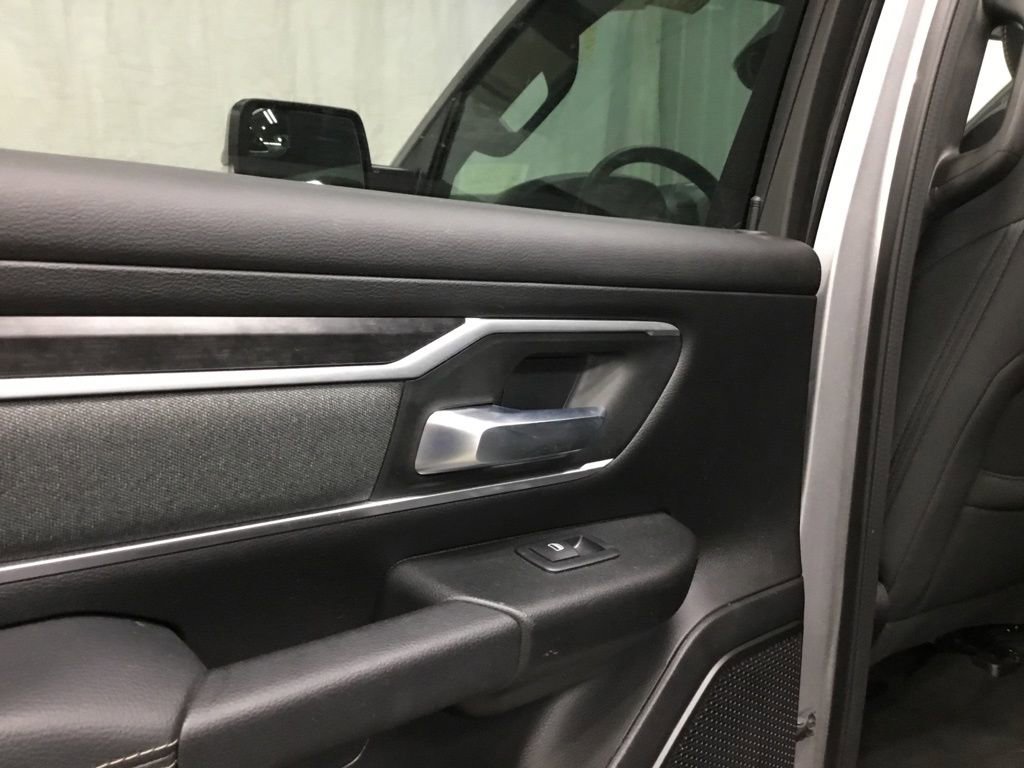 Used 2022 RAM 1500 Big Horn AWD/4WD image 11