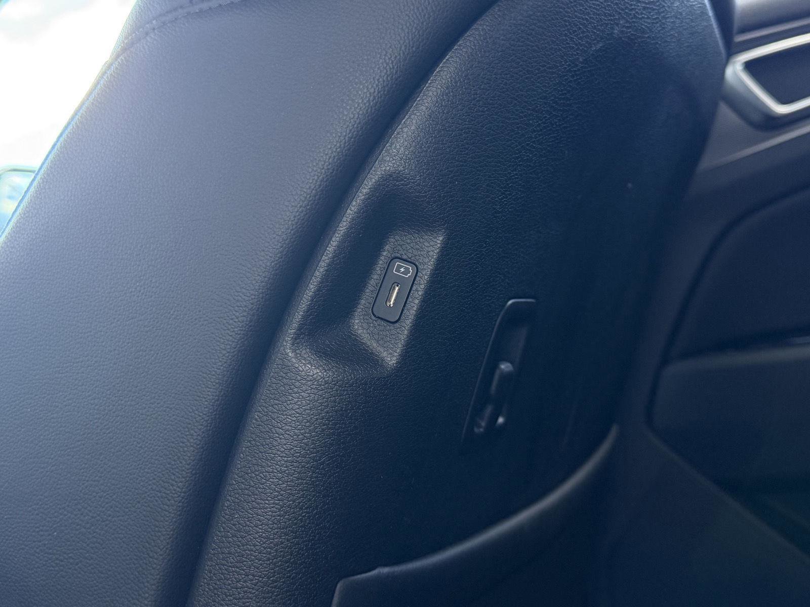 Used 2023 Kia Sportage SX image 46