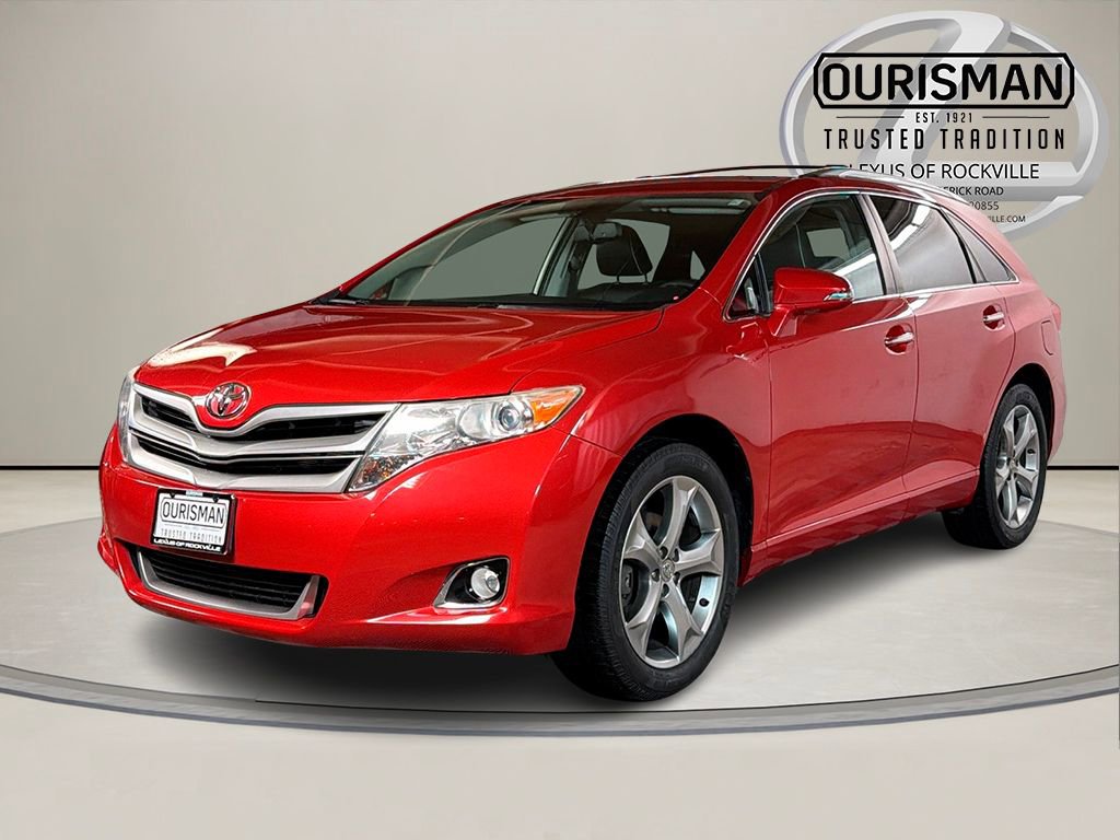 Used 2015 Toyota Venza XLE image 2