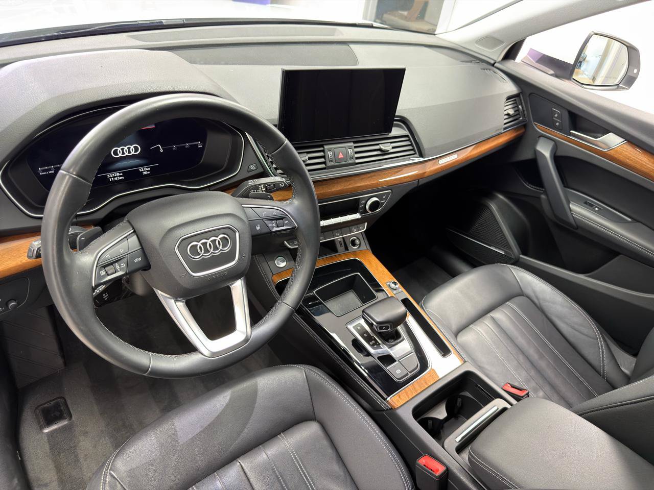 Used 2022 Audi Q5 2.0T Premium Plus AWD/4WD image 27