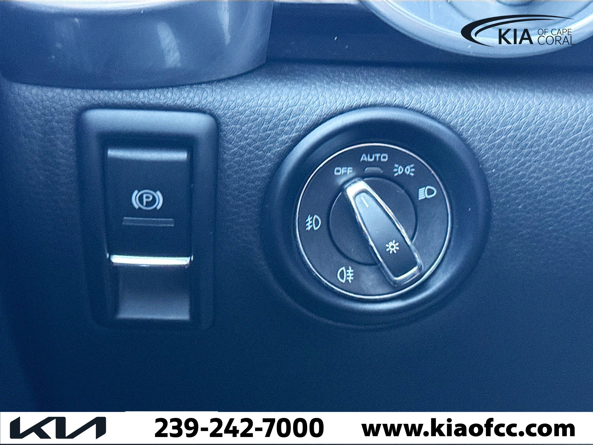 Used 2017 Porsche Cayenne S image 34