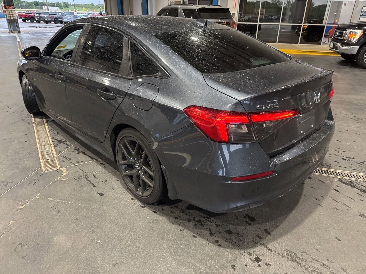 Used 2023 Honda Civic Sport image 8