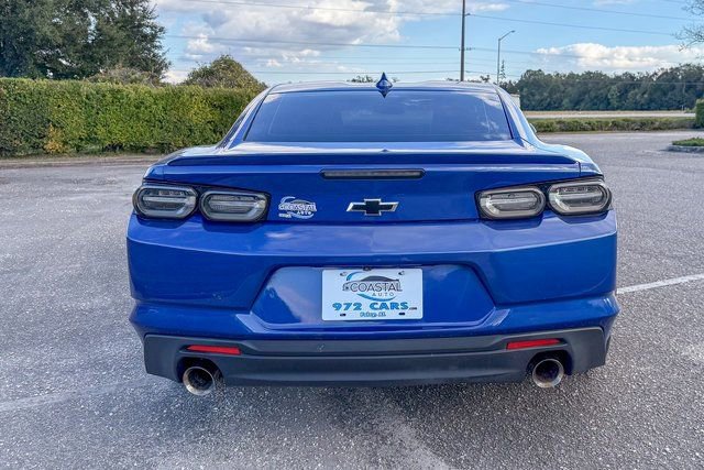 Used 2021 Chevrolet Camaro LT w/ RS Package image 4