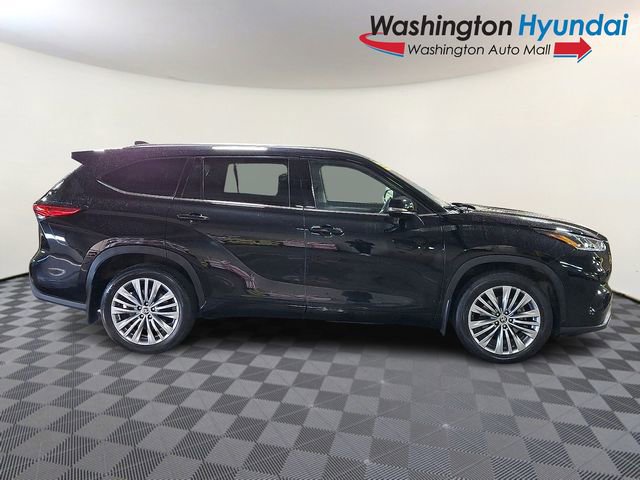 Used 2023 Toyota Highlander Platinum image 7