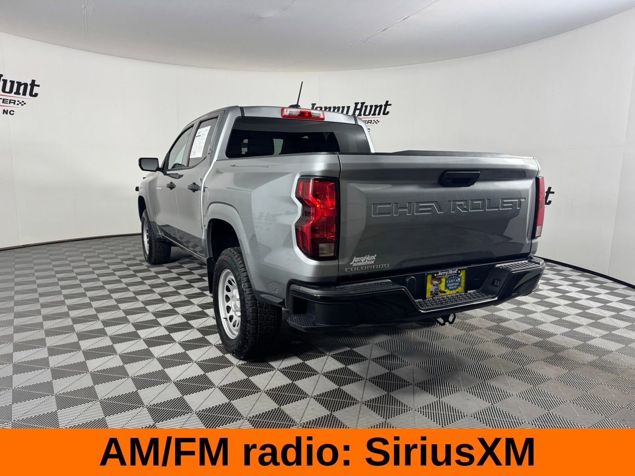Used 2023 Chevrolet Colorado W/T image 9