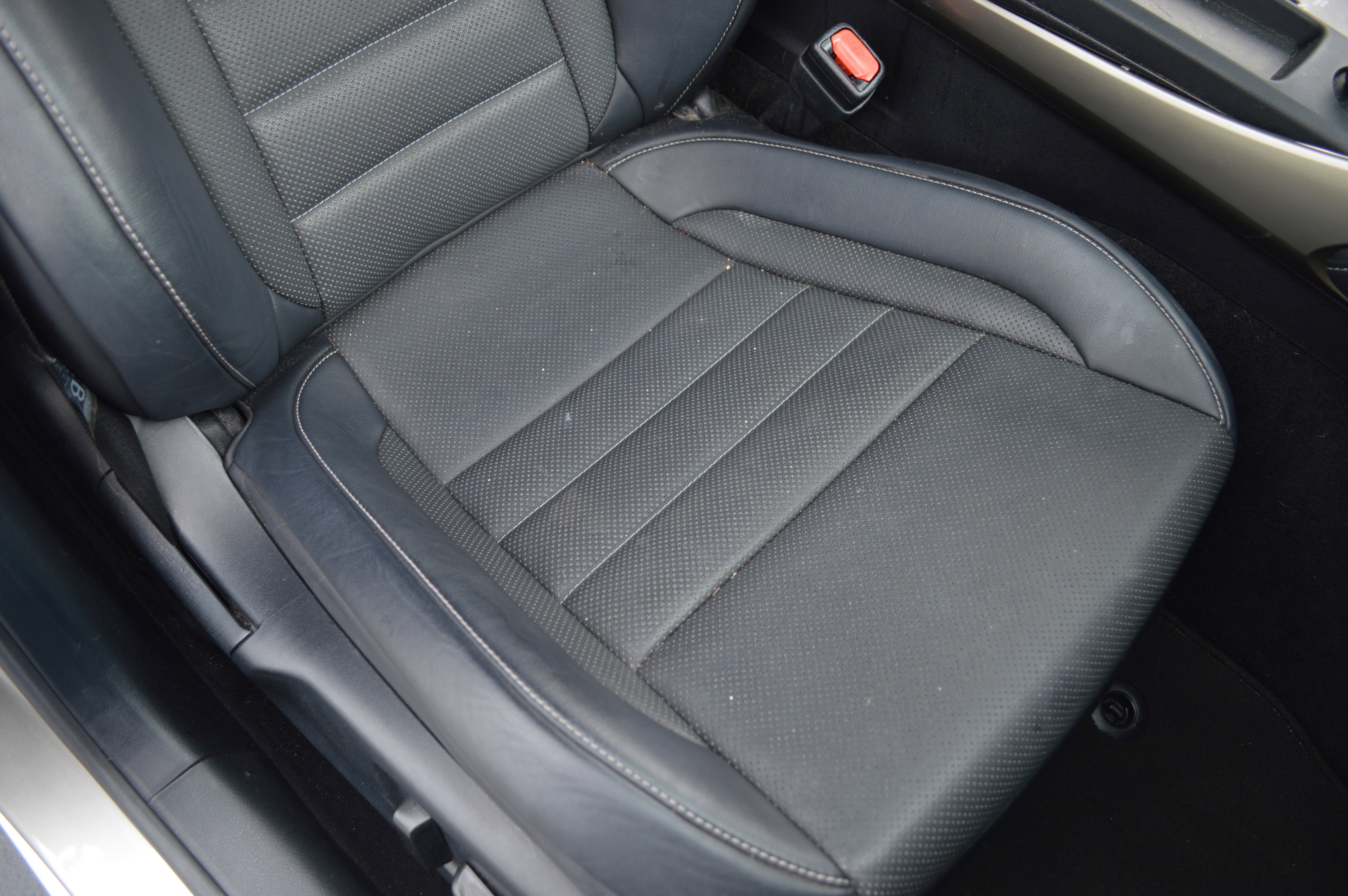 Used 2019 Lexus IS 300 F Sport w/ F Sport Package RWD image 41