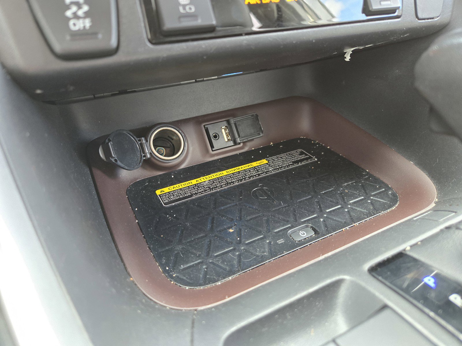 Used 2019 Toyota RAV4 Limited image 19