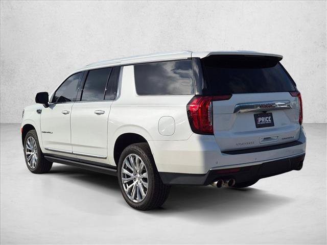 Used 2022 GMC Yukon XL Denali AWD/4WD image 8