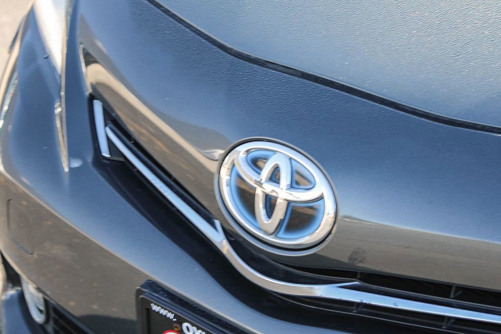 Used 2012 Toyota Prius V Five image 9