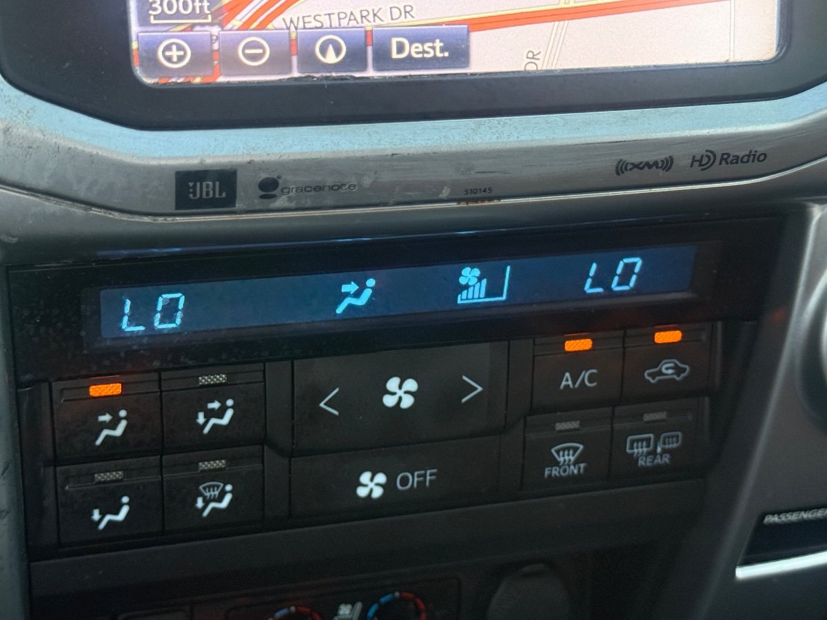 Used 2018 Toyota 4Runner Limited RWD image 31