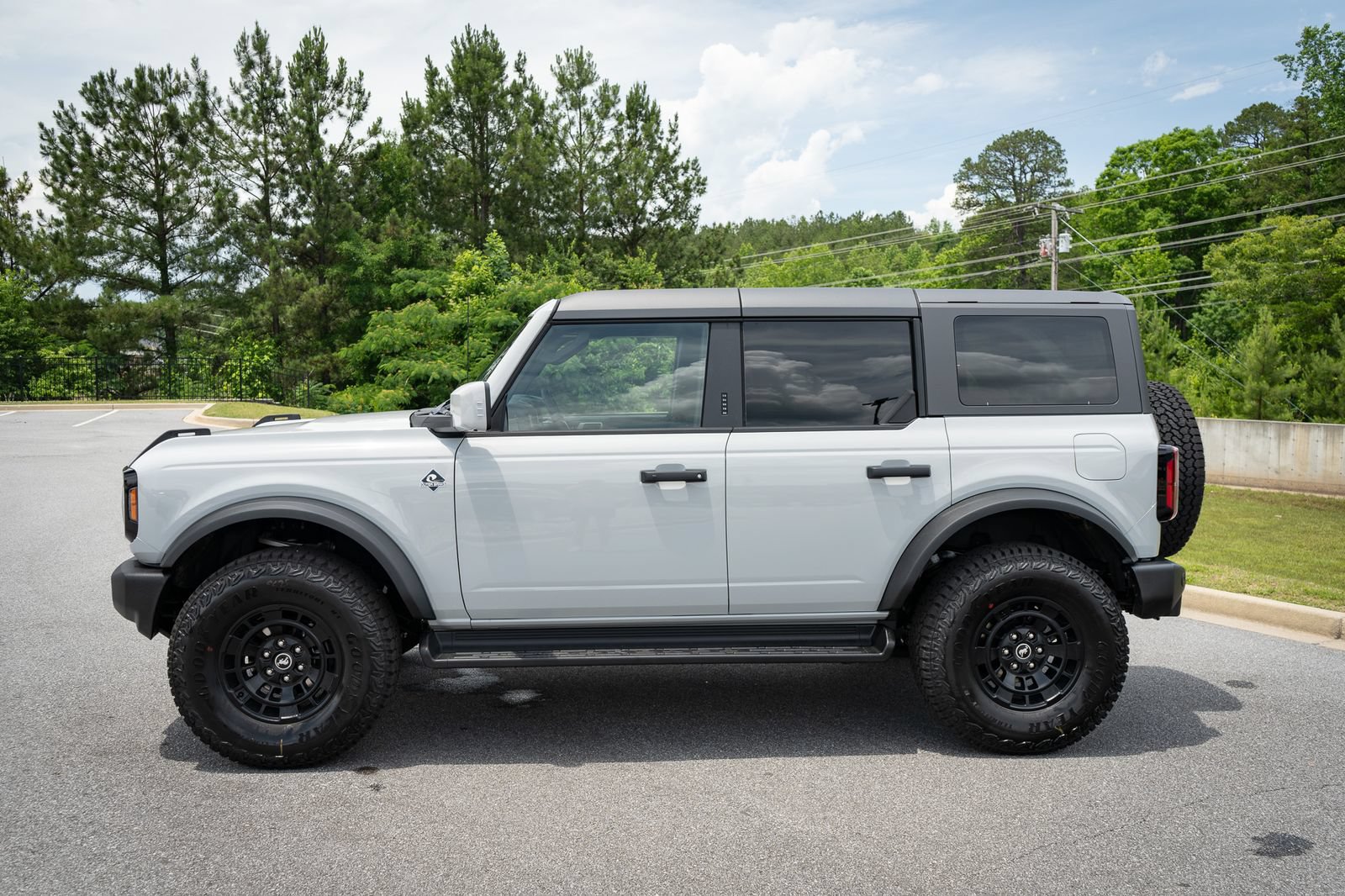 New 2026 Ford Bronco Outer Banks w/ Sasquatch Package AWD/4WD image 5