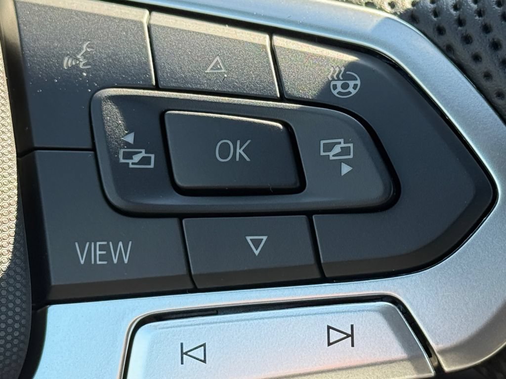 New 2026 Volkswagen GTI SE FWD image 20