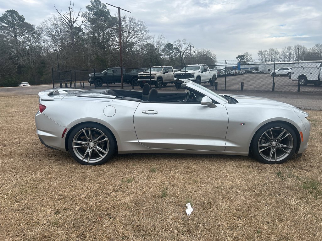 Used 2019 Chevrolet Camaro LT image 10